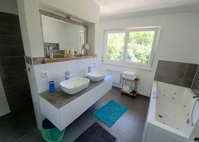 酒店 Neu Luxury Unique Homes Mit Rauschbergblick